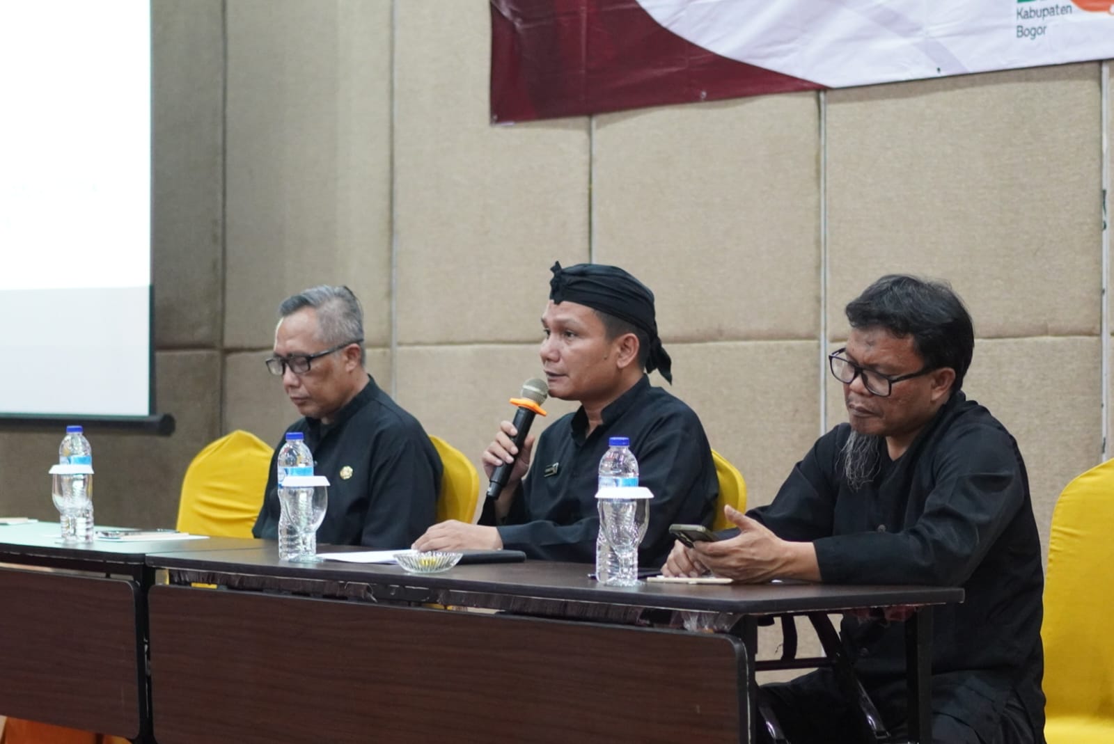 Rapat Koordinasi dengan tema “Isu-Isu Strategis di Bidang Ekonomi dan Pengendalian Inflasi Daerah di Wilayah Kabupaten Bogor Tahun 2025”