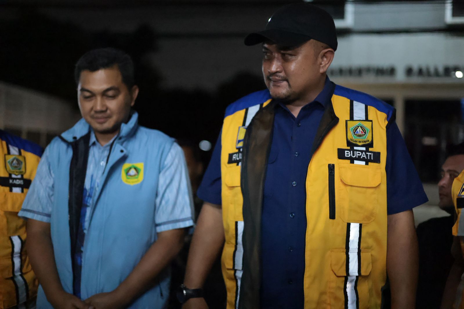 Dalam Senyap Dini Hari, Bupati Bogor Rudy Susmanto Tinjau Langsung Perbaikan Jalan di Parung dan Kemang