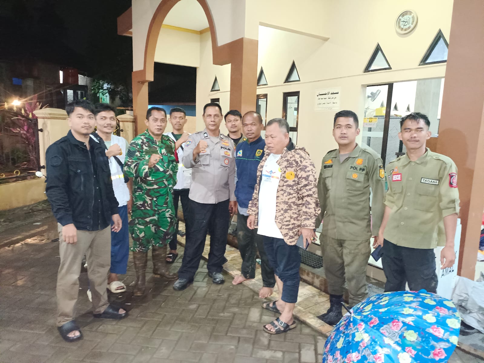 Bupati Bogor Intensifkan Penanganan Banjir Cigudeg, Evakuasi Warga dan Bantuan Mulai Didistribusikan