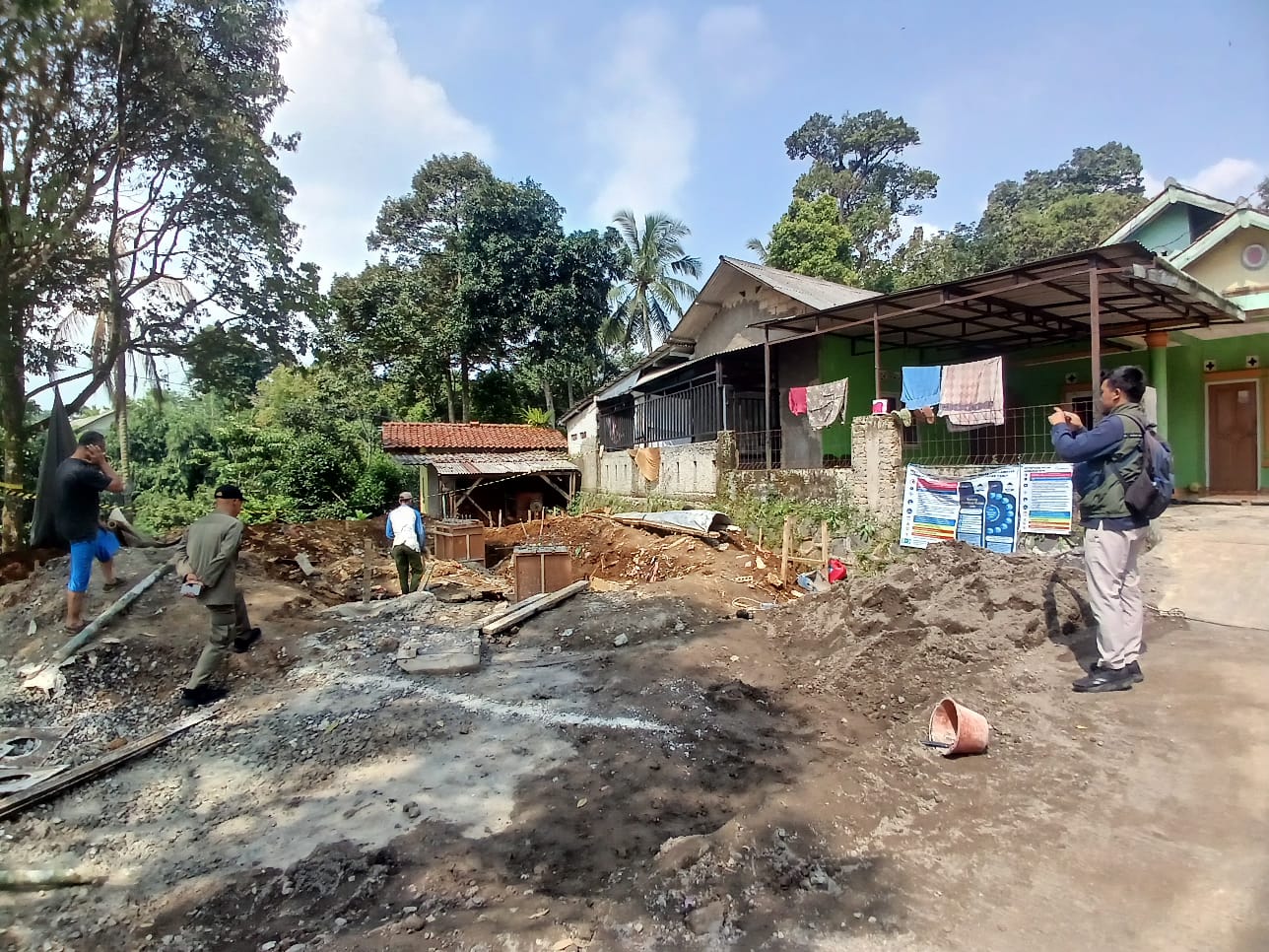Turun Tangan, Pemkab Bogor Hentikan Sementara Pembangunan Tower Cipicung hingga Izin Terpenuhi