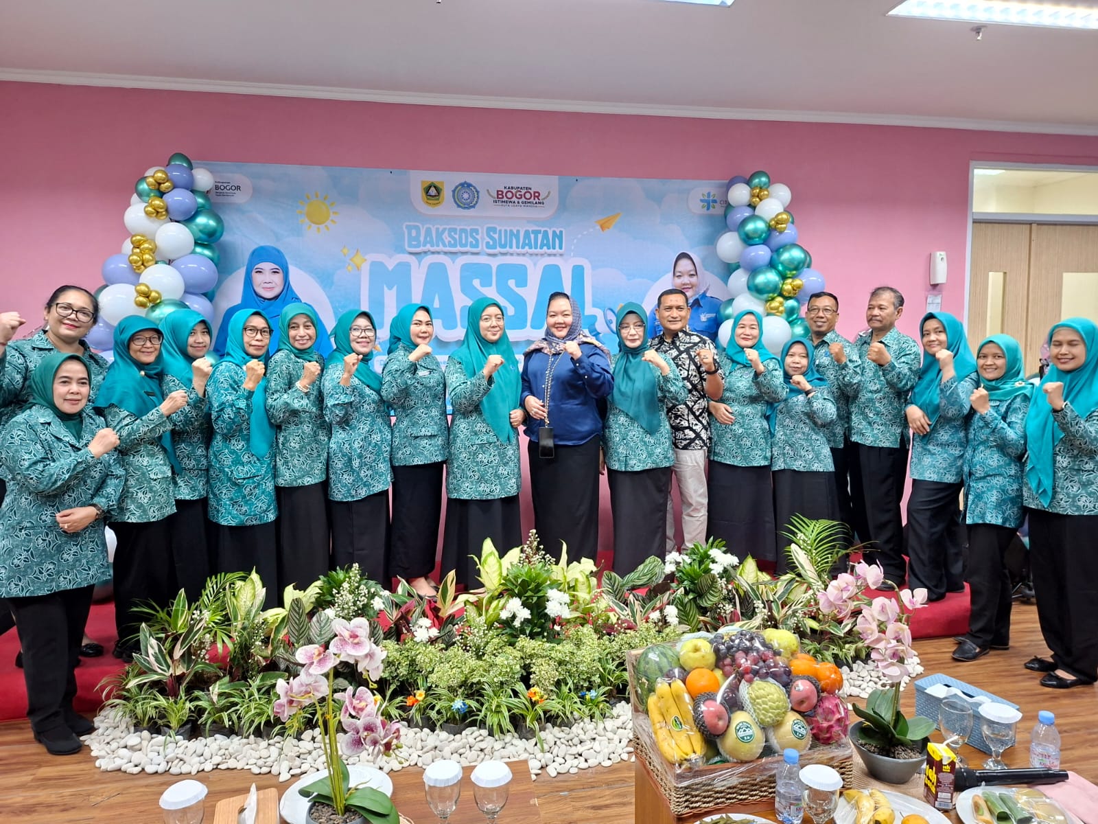 TP-PKK Kabupaten Bogor Bersama RSUD Bhakti Padjajaran Salurkan Baksos dan Sunat Ratusan Anak, Meriahkan HJB ke-544
