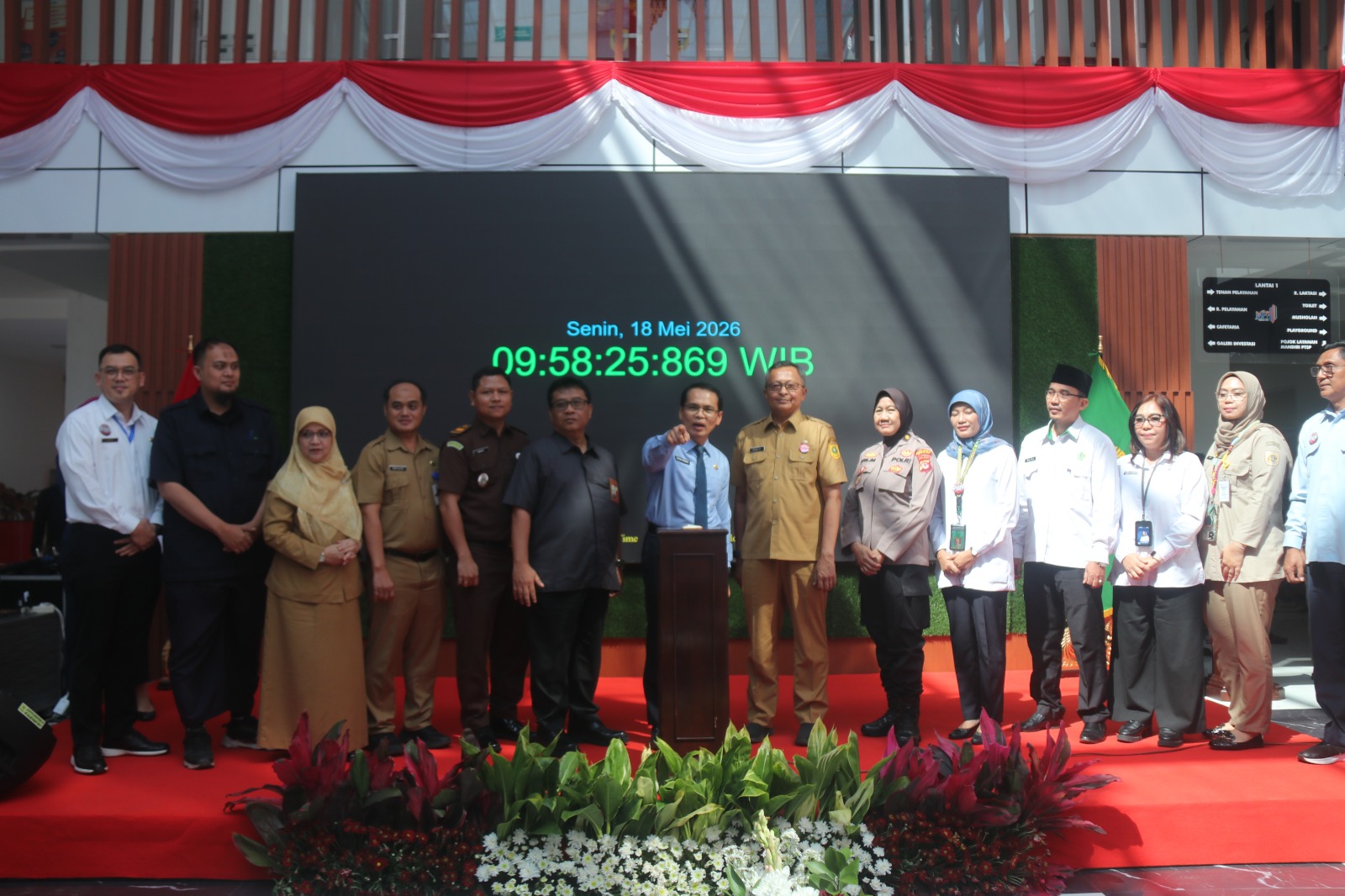 Pelayanan Publik 100 Jam Non-Stop Resmi Dimulai, Hadirkan Berbagai Layanan Dengan Fleksibilitas Waktu