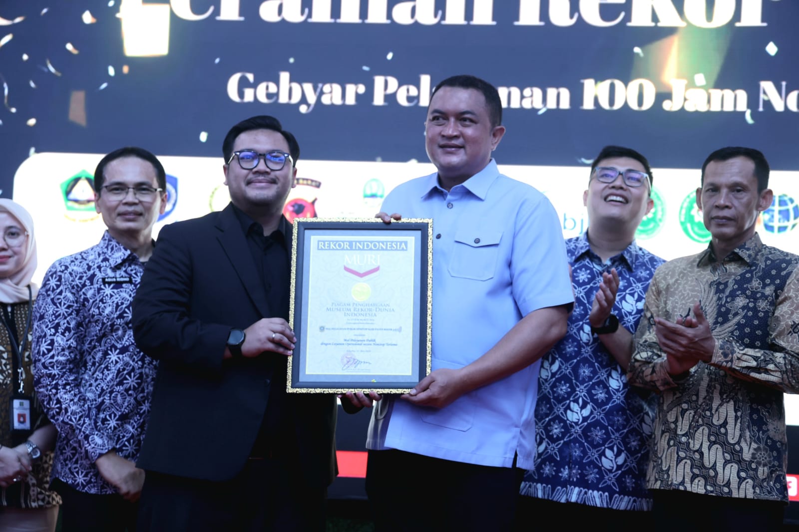 Gebyar Pelayanan Publik 100 Jam Nonstop Layani Ribuan Warga, Kabupaten Bogor Raih Kembali Rekor MURI