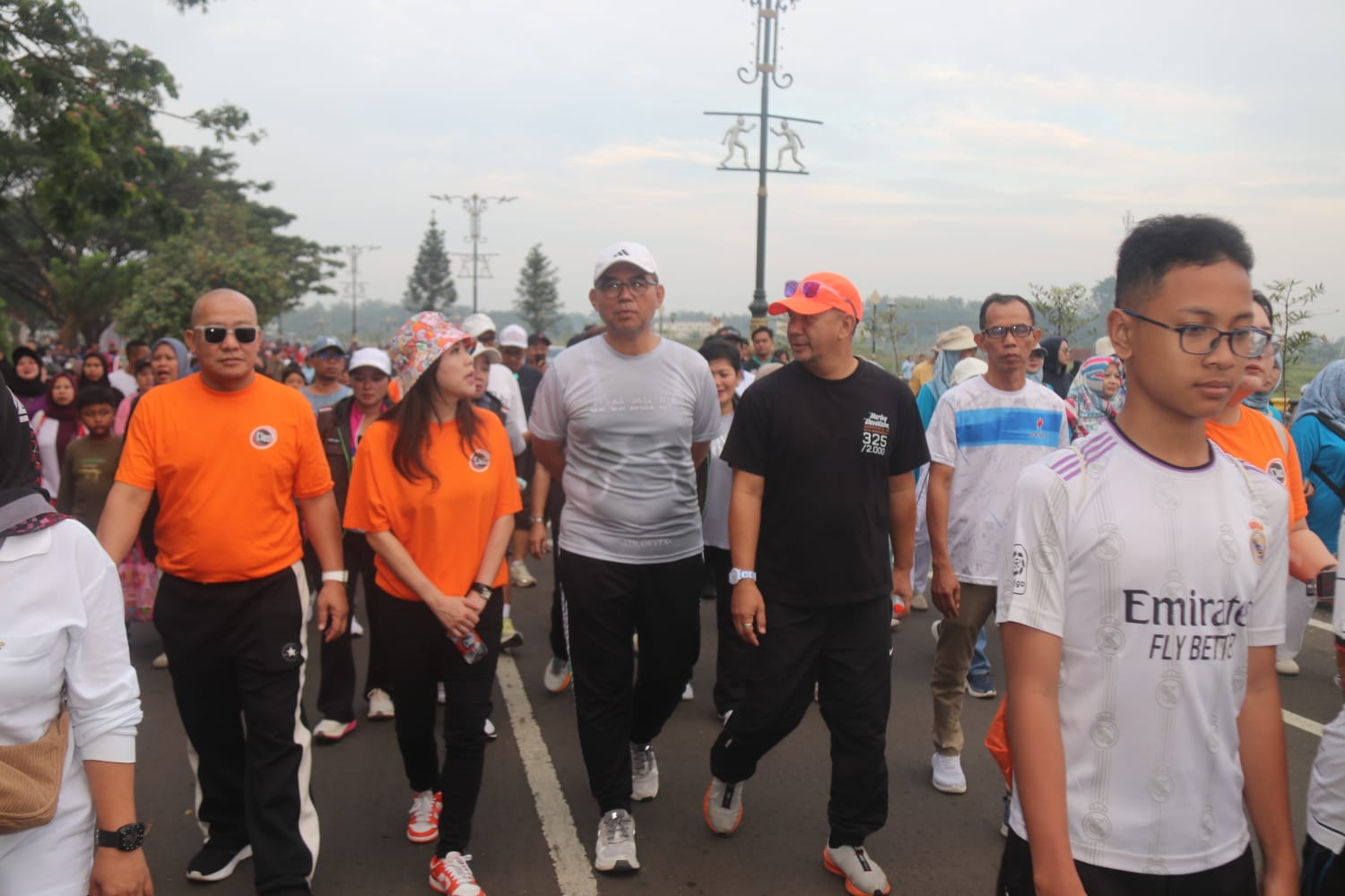 Sekitar 10.000 Warga Meriahkan Jalan Sehat Hari Jadi Bogor ke-544