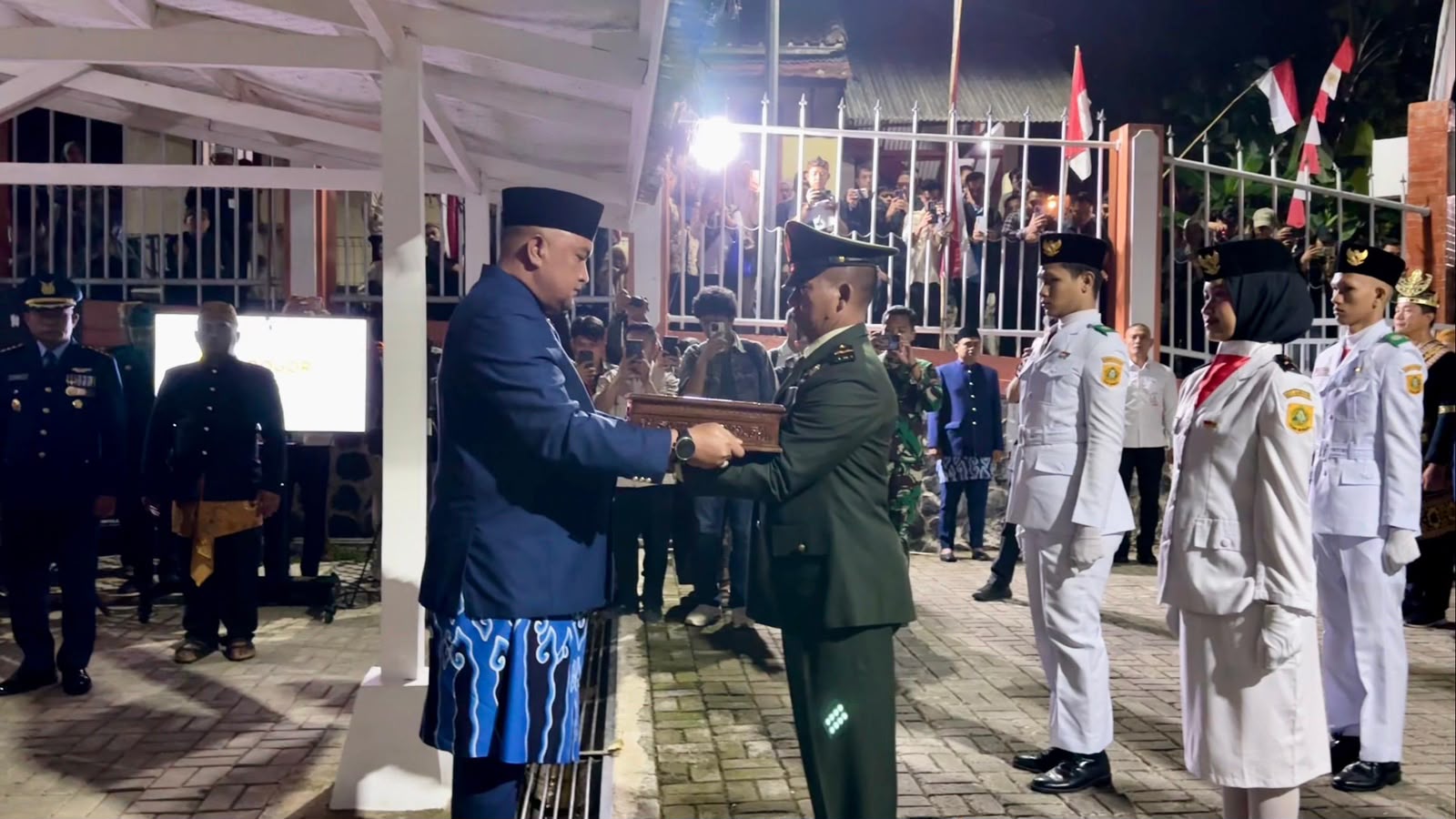 Jemput Bendera Pusaka Di Malasari, Rudy Susmanto Kobarkan Semangat Persatuan Kabupaten Bogor