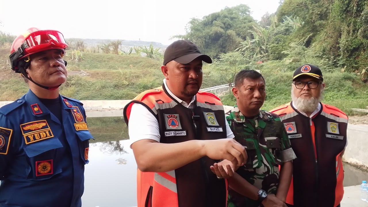 Api di Sekitar TPA Galuga Berhasil Dikendalikan, Pemkab Bogor Cegah Api Masuk Area TPA Baru