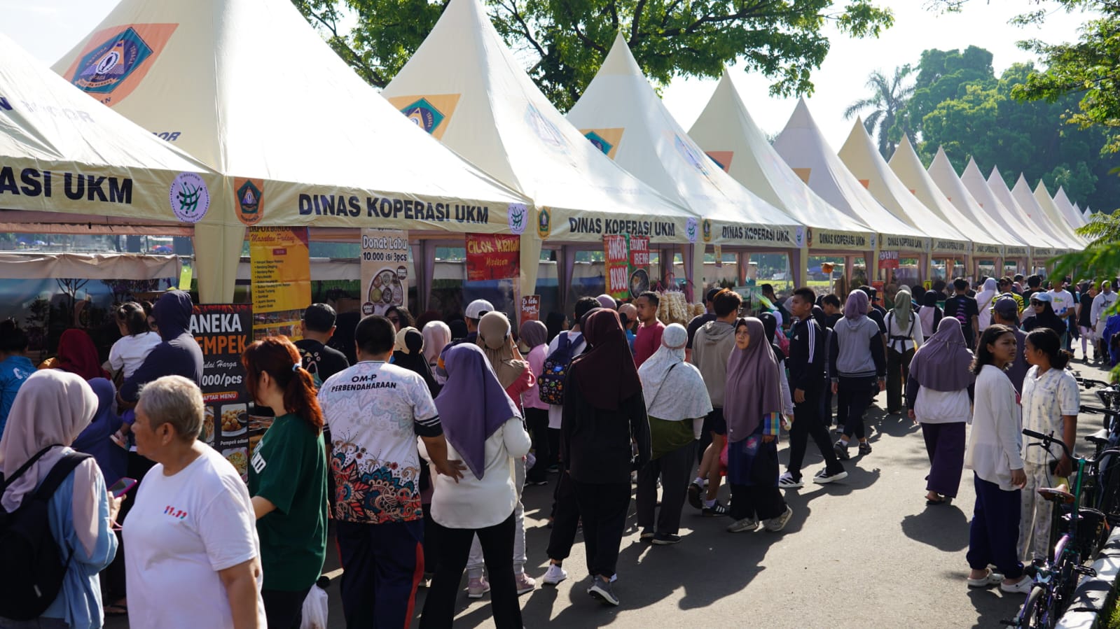 Ekonomi Lokal Menggeliat, Omzet PKL di CFD Tegar Beriman Tembus Rp179 Juta