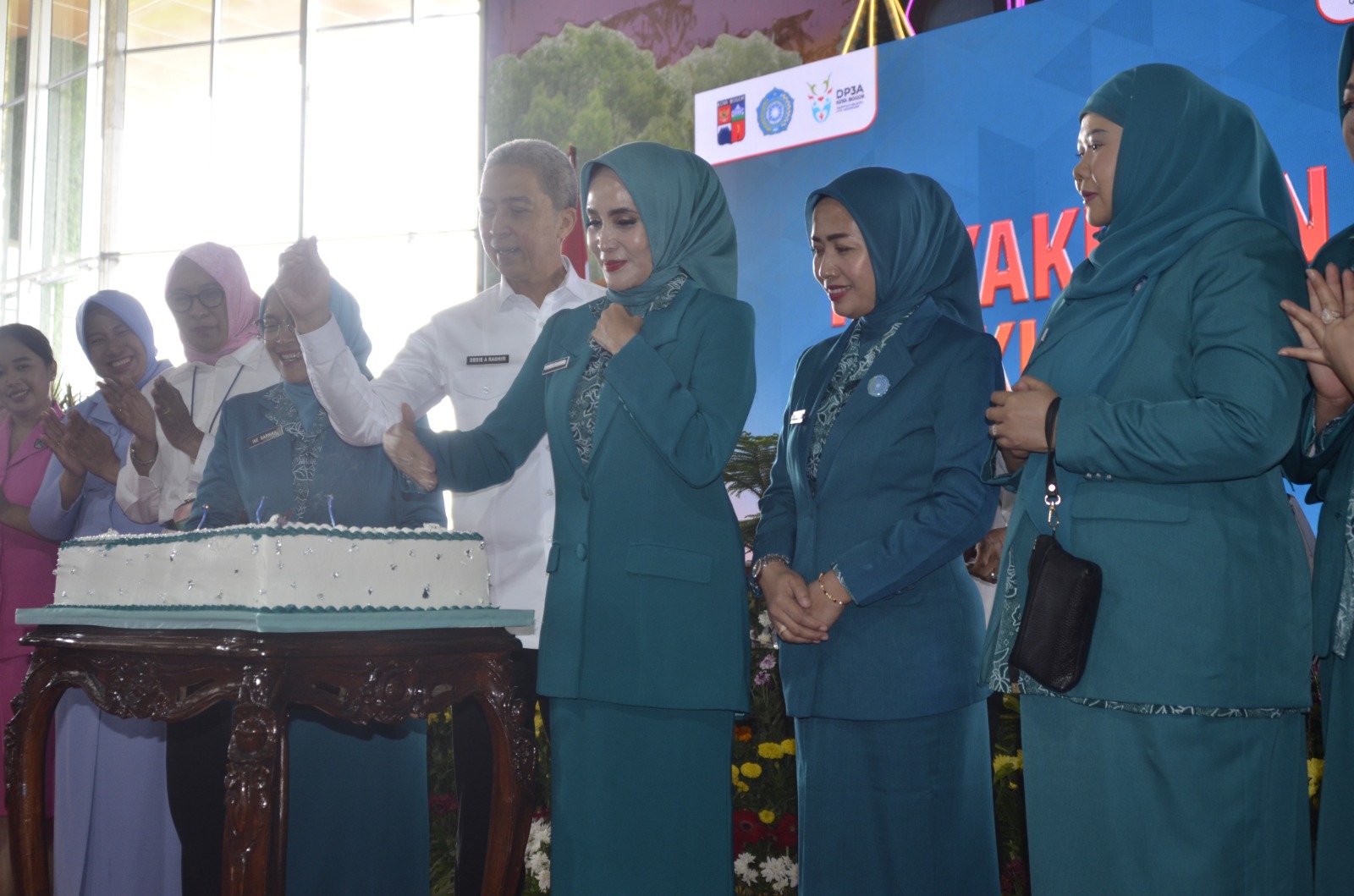 Ketua TP PKK Kabupaten Bogor Ny. Eva Rudy  Susmanto Hadiri Peringatan HKG PKK ke-54 Tingkat Kota Bogor Tahun 2026